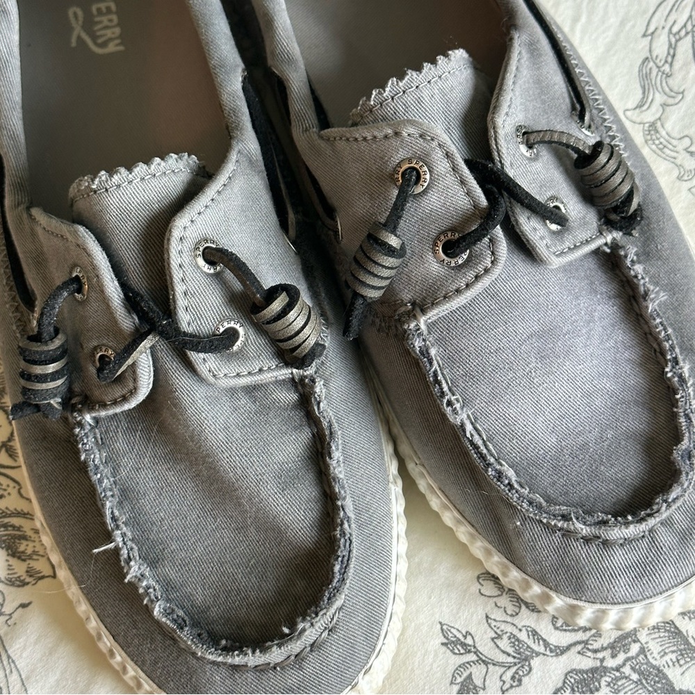 Sperry Sayel Away Washed Away Grey Women’s Boat Shoes in Size 10